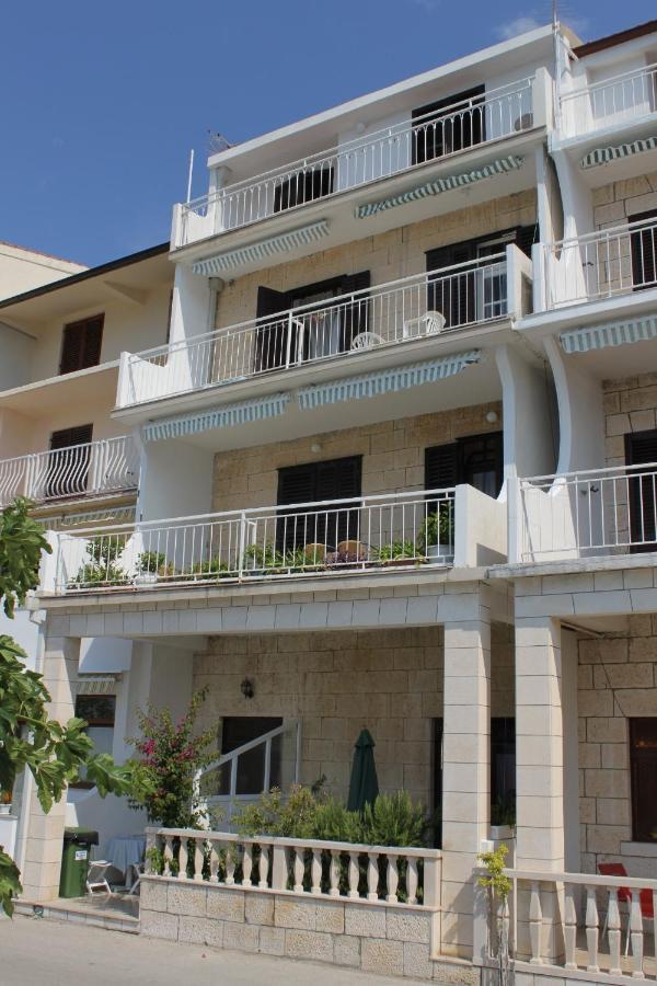 Apartments by the sea Podgora, Makarska - 6713 Bagian luar foto